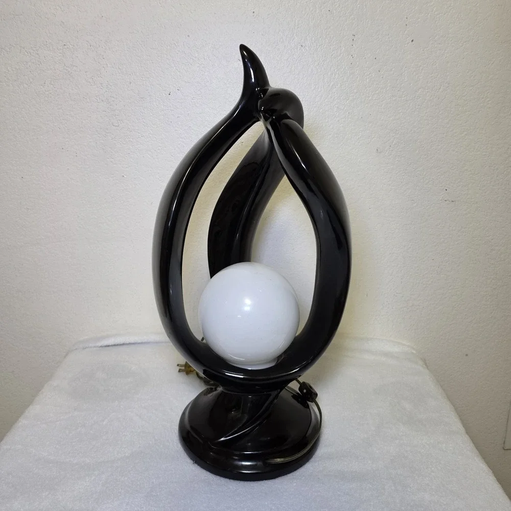 Genuine Harris Lamp of Elegance Ceramic Black Art Deco Electric Lamp Vintage